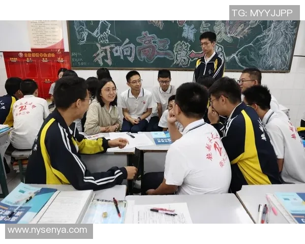 球星走进校园与青少年面对面交流分享足球梦想与成长故事