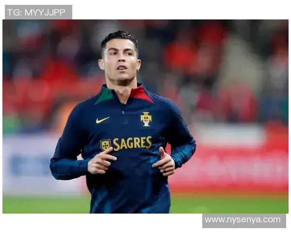 足球球星卡收藏中的折射卡解析与价值探讨 足球球星卡收藏中的折射卡解析与价值探讨