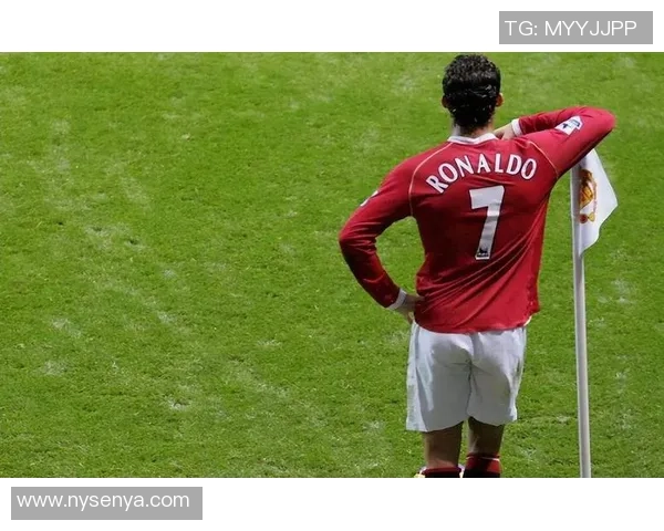 足球巨星风采展示:领略世界顶级球员的巅峰瞬间与赛场辉煌 足球巨星风采展示:领略世界顶级球员的巅峰瞬间与赛场辉煌